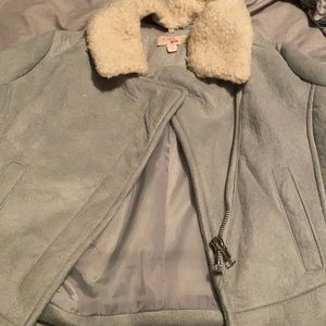 Half jacket with fur collar